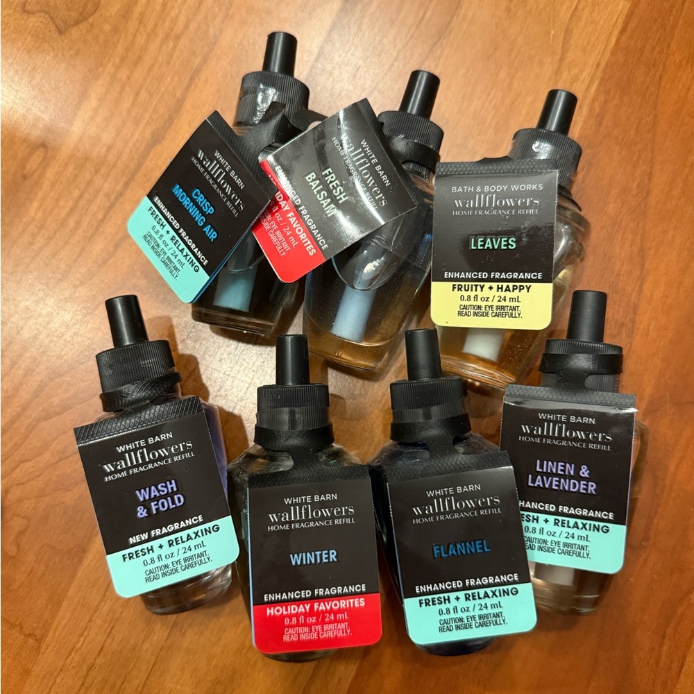 Bath & Body Works Wallflower refill bundle and plugin - Picture 4 of 4